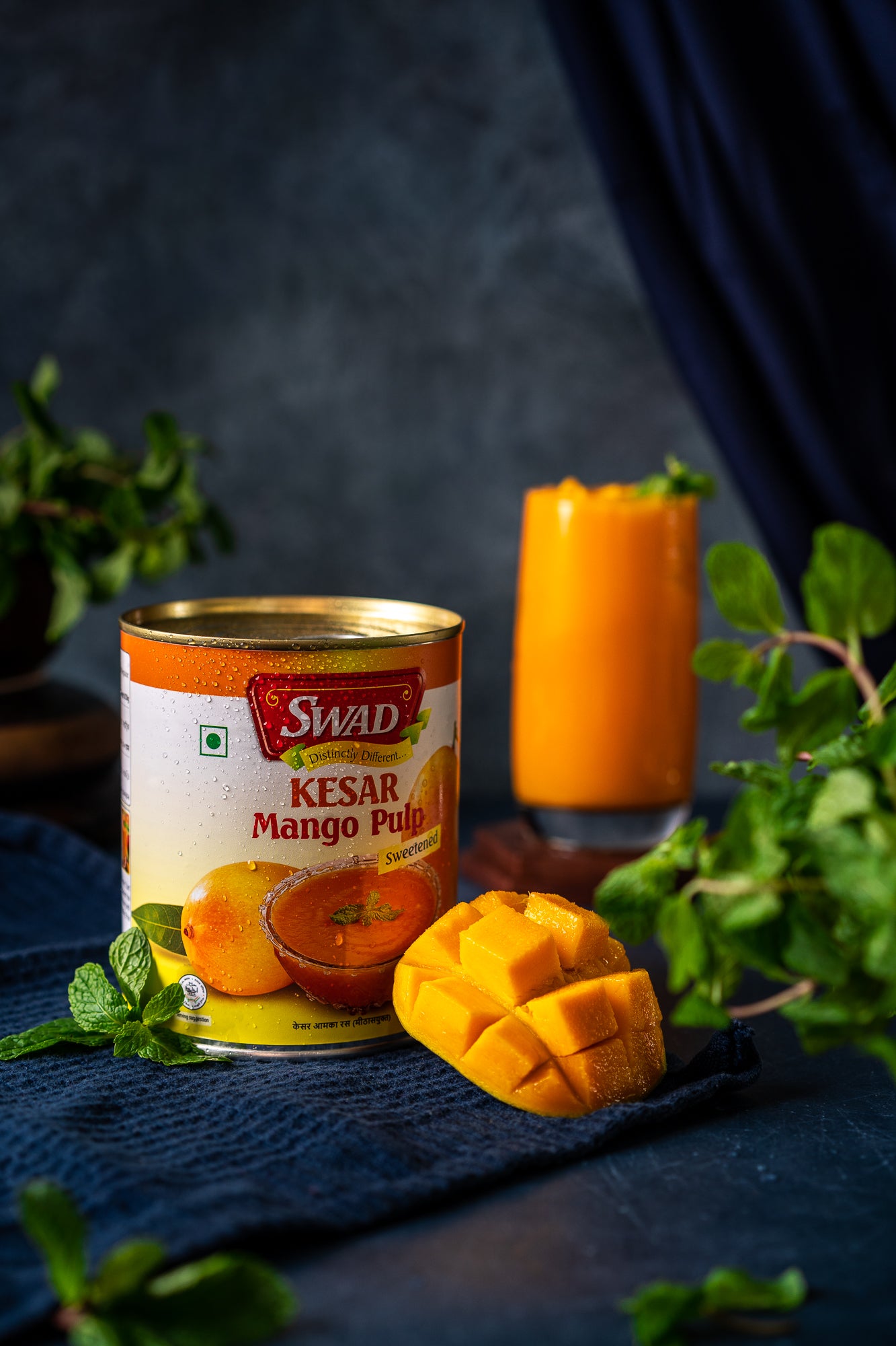 SWAD Kesar Mango Pulp 850g