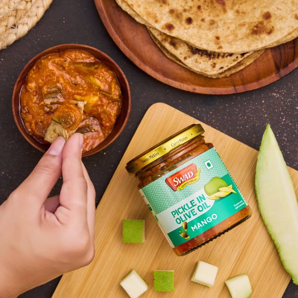 Family Meal Combo: Mango Pickle 200g (Olive Oil), Paneer tikka masala - 300g & Date and tamarind chutney 200g